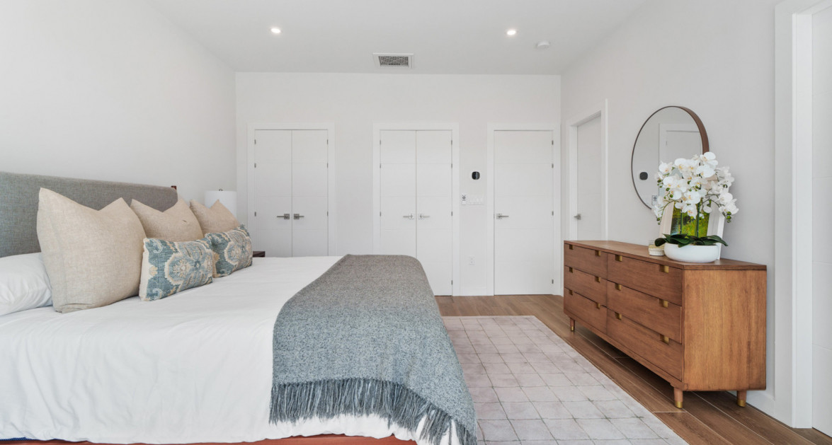 74 Bahia - Modern 4-Bedroom Townhouse in Amenity-Rich South Sound Community - Image 8