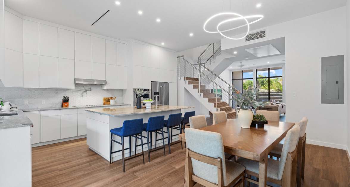 74 Bahia - Modern 4-Bedroom Townhouse in Amenity-Rich South Sound Community - Image 5