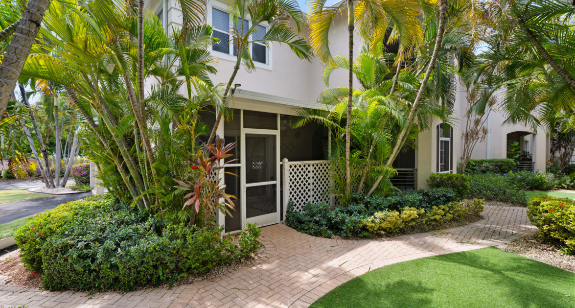 8 GRAND PALMS | BEAUTIFULLY PRESENTED, LARGE 2-BED UNIT IN PRIME SOUTH SOUND COMPLEX - Image 22