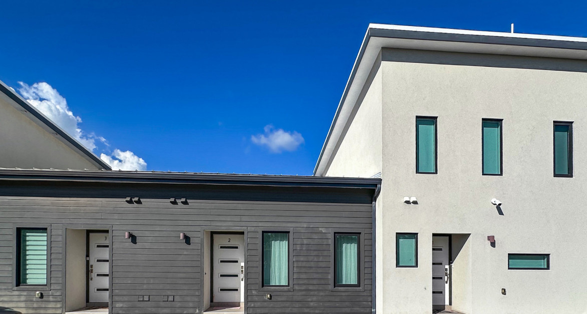 Amaray 1 Bedroom Contemporary Condominium