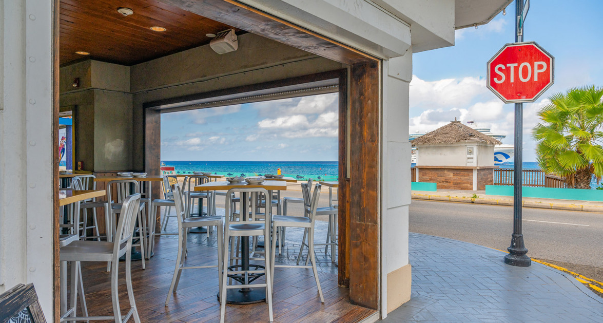 Aqua Mall - George Town Seafront - Image 8