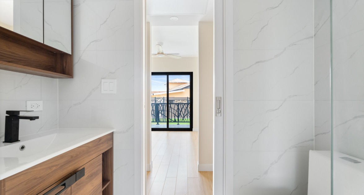 Arza - New Construction - Biggest 2 Bed 2 Bath + Den Unit! - Image 8