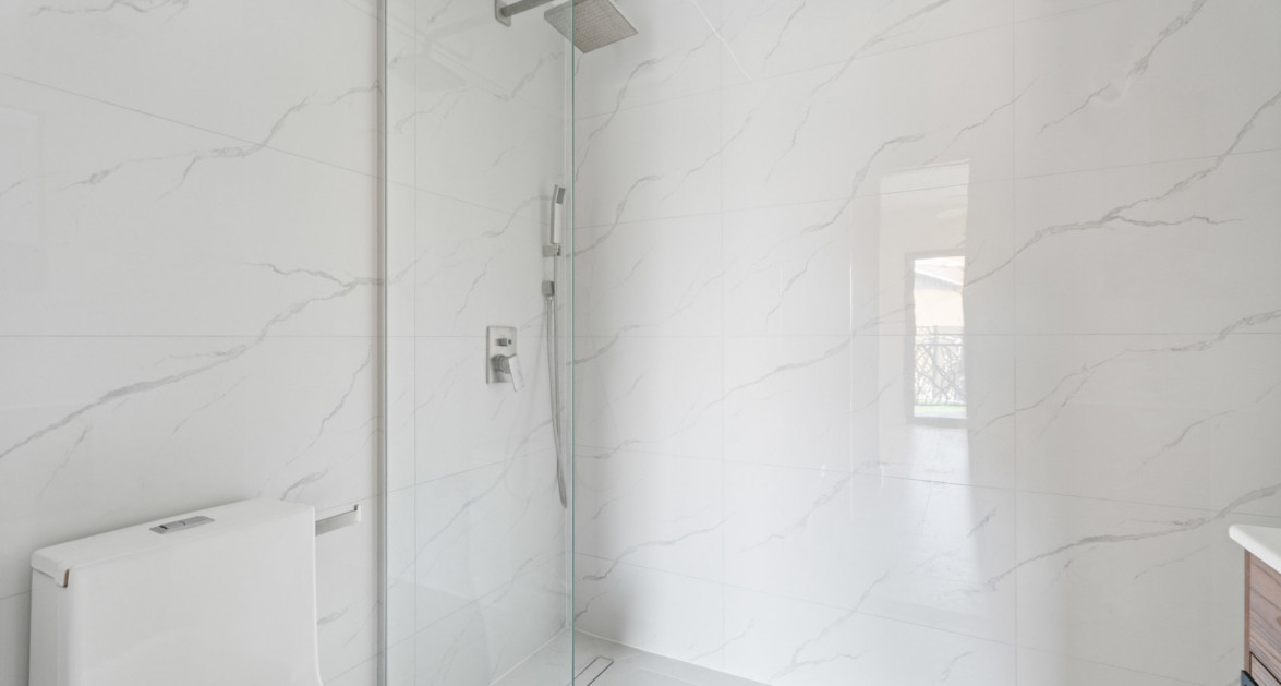 Arza - New Construction - Biggest 2 Bed 2 Bath + Den Unit! - Image 9