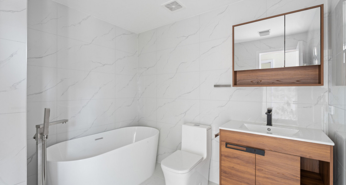 Arza - New Construction - Biggest 2 Bed 2 Bath + Den Unit! - Image 11