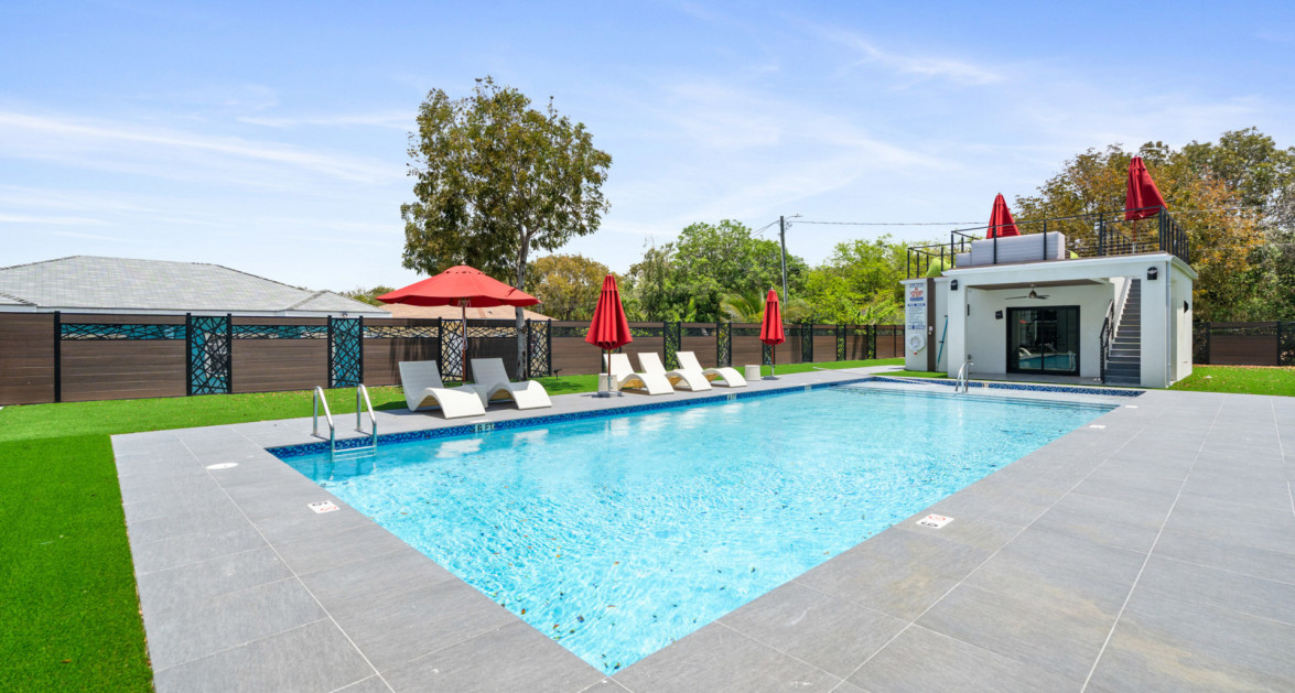 Arza - New Construction - Biggest 2 Bed 2 Bath + Den Unit! - Image 17