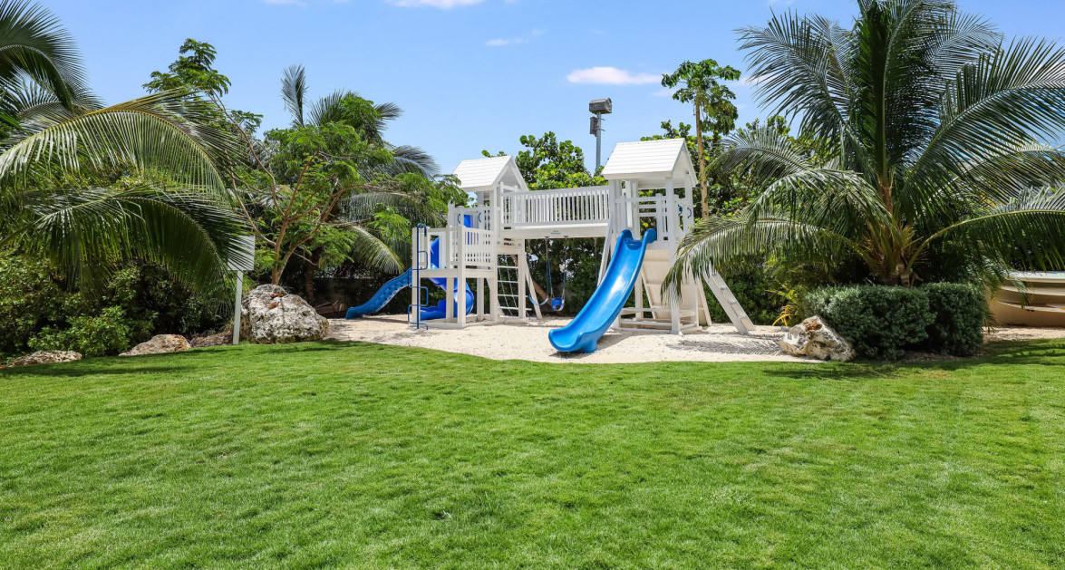 Aura #305 - Image 20