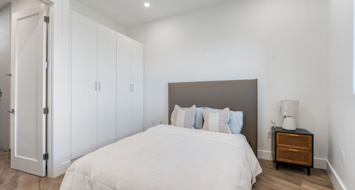 Aura #408 - Image 12