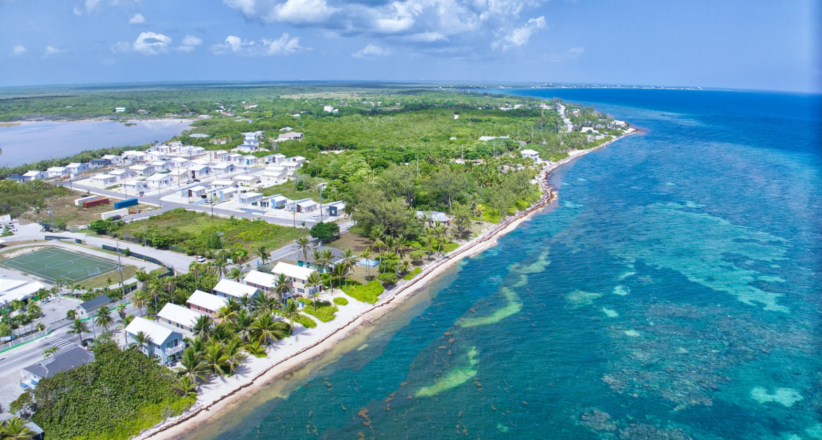 Azure Breeze Beachfront 3-Bedroom Villa - Image 1