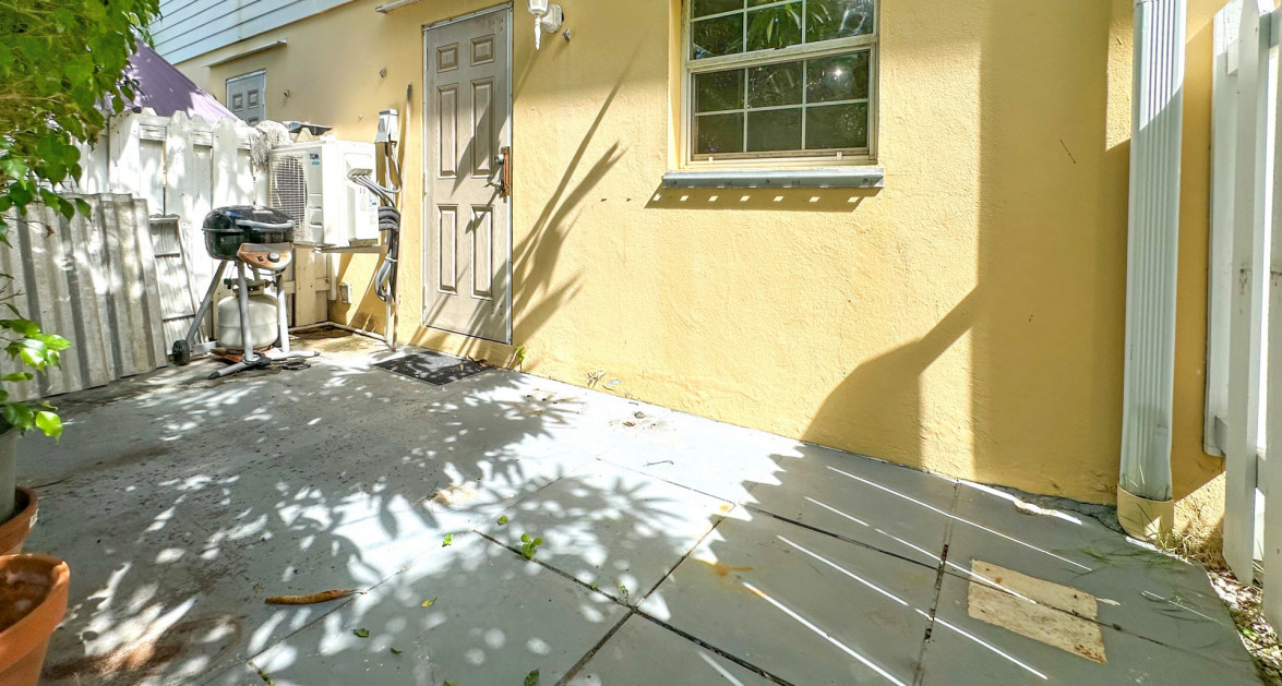 Banana Walk, 2 Bedroom in South Sound - Image 12