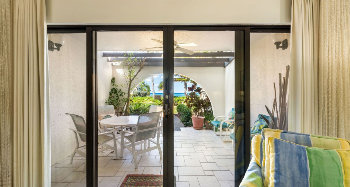 Beachfront #22 Villas Pappagallo - Image 19