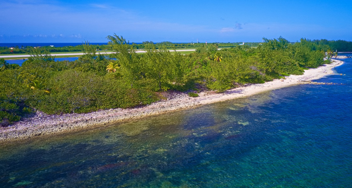 Beachfront Brac Hotel Zone 2.5acres - Image 11