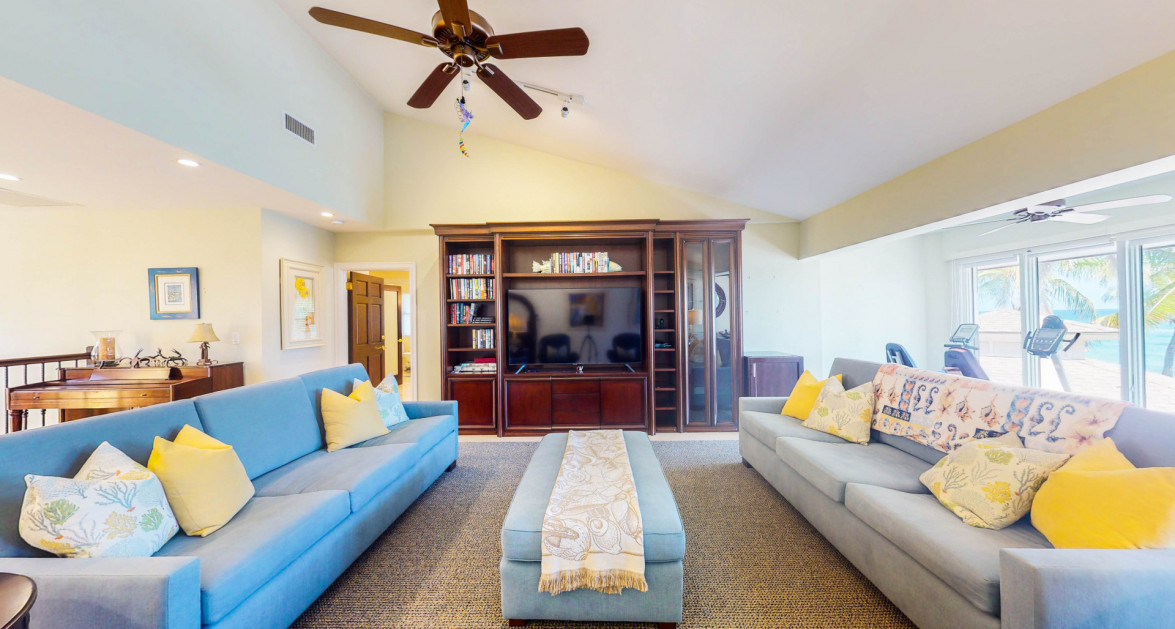 Beachfront Home - Prospect Point - Image 5