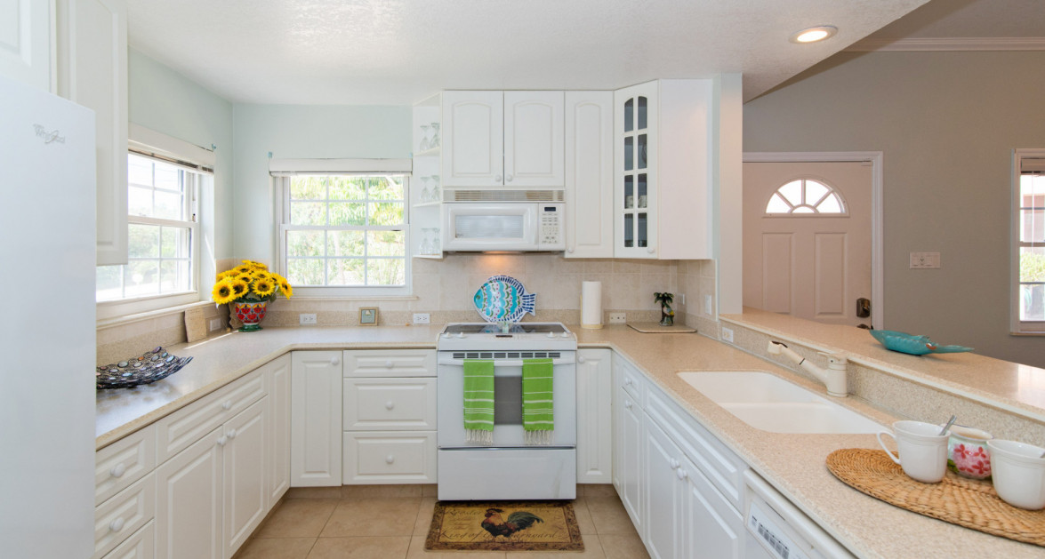 BEACHFRONT NORTHSIDE CONDO NORTHERN LIGHTS 4 - Image 3