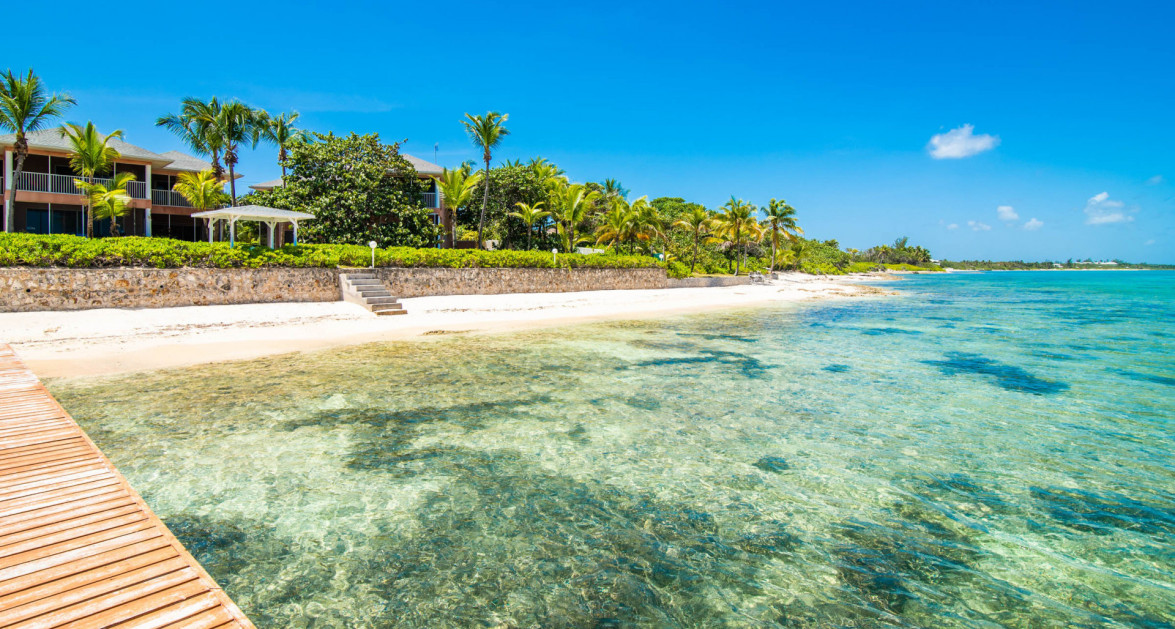 BEACHFRONT NORTHSIDE CONDO NORTHERN LIGHTS 4 - Image 2