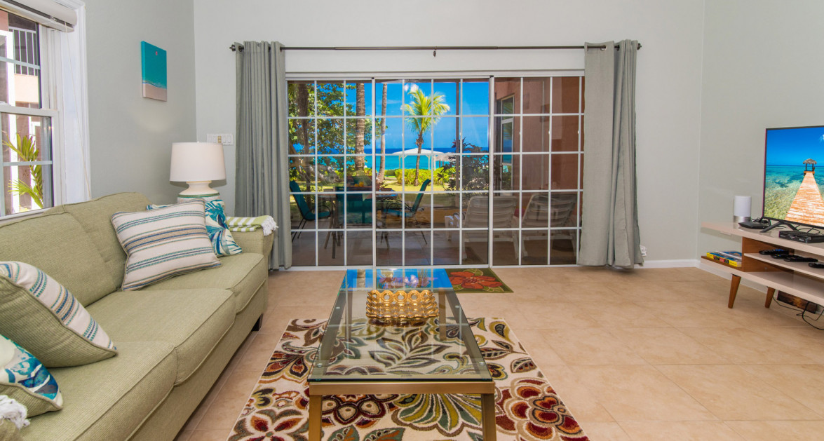 BEACHFRONT NORTHSIDE CONDO NORTHERN LIGHTS 4 - Image 9