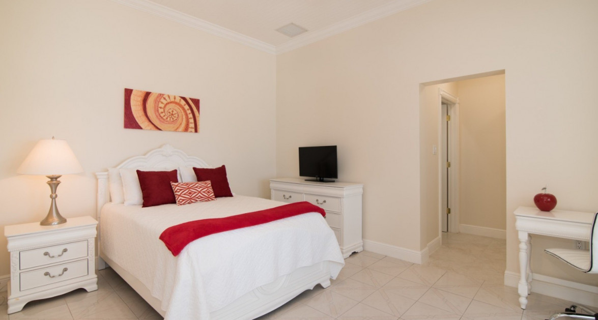 Beachfront Single-Level South Sound Home - Image 13