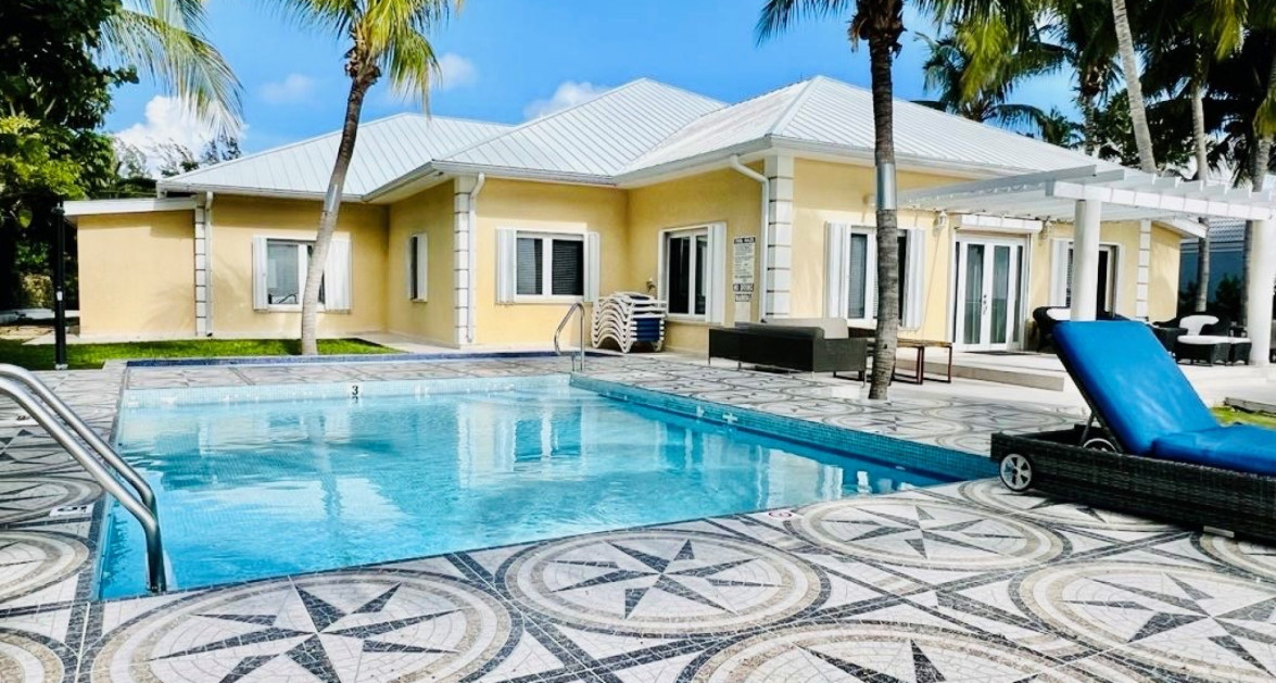 Beachfront Single-Level South Sound Home - Image 2