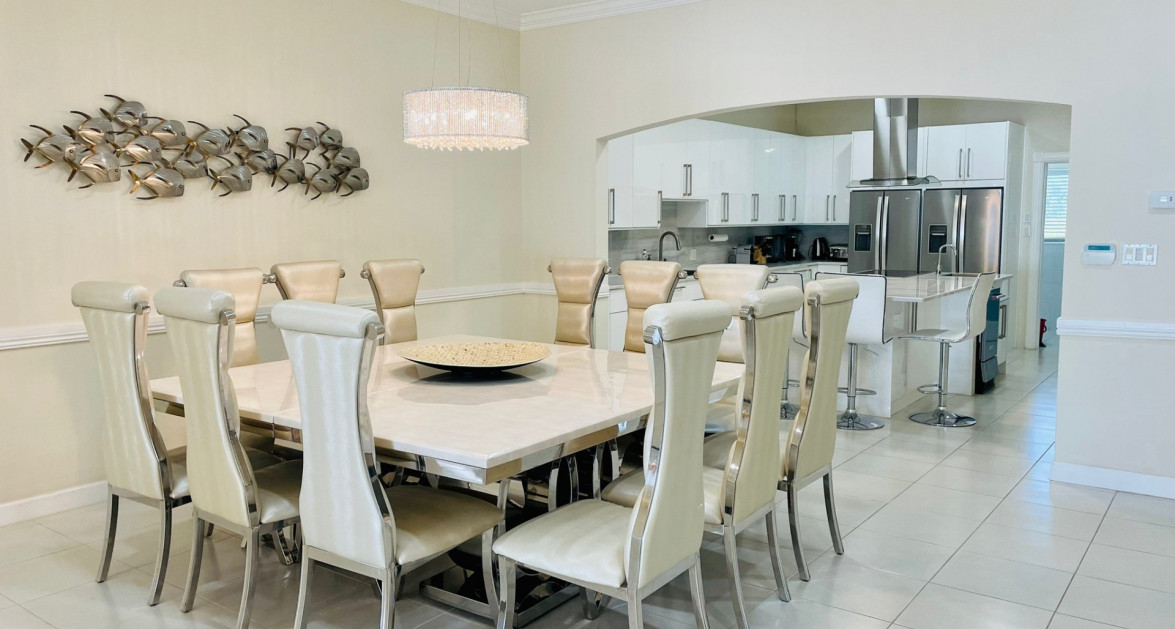 Beachfront Single-Level South Sound Home - Image 16