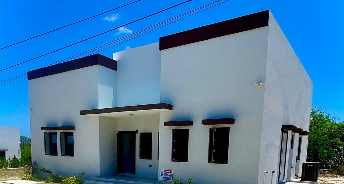 BEAUTIFUL NEWLY BUILT 3-BEDROOM FAMILY HOME IN HIGHROCK- CLOSE TO THE OCEAN - Image 12