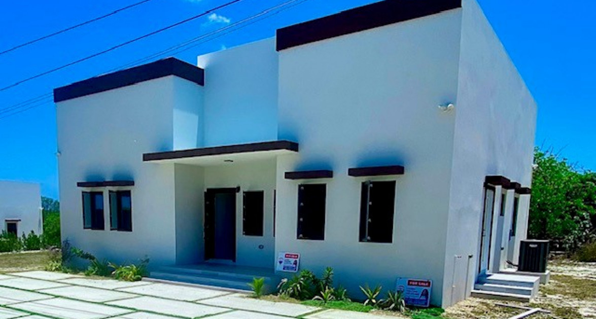 BEAUTIFUL NEWLY BUILT 3-BEDROOM FAMILY HOME IN HIGHROCK- CLOSE TO THE OCEAN - Image 1