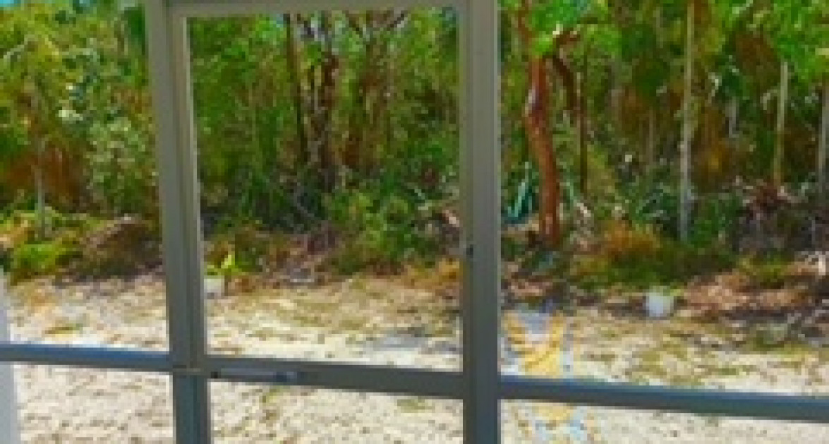 BEAUTIFUL NEWLY BUILT 3-BEDROOM FAMILY HOME IN HIGHROCK- CLOSE TO THE OCEAN - Image 13