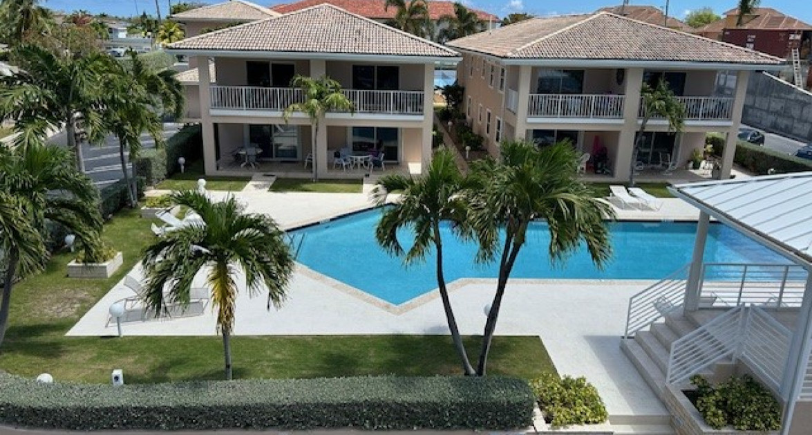 Bonnie's Arch 2 Bed Oceanview Condo - Image 13