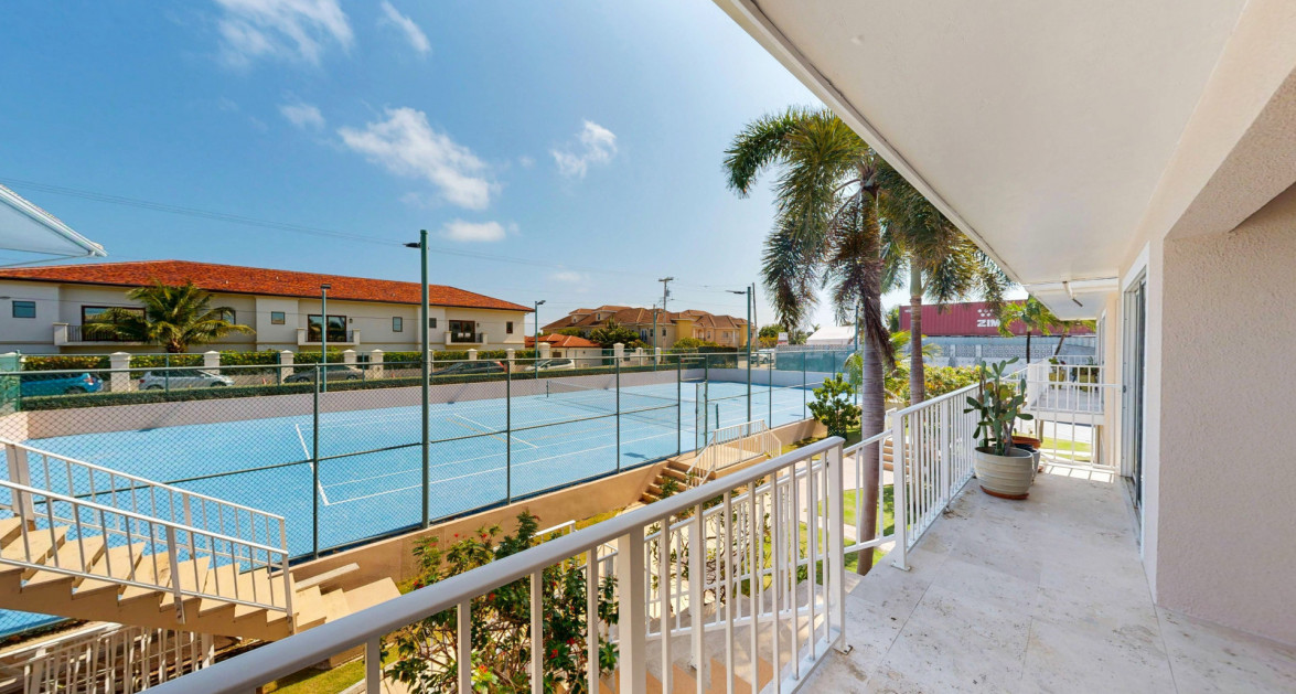 Bonnie's Arch 2 Bed Oceanview Condo - Image 9