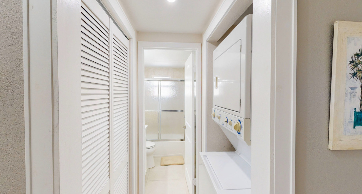 Bonnie's Arch 2 Bed Oceanview Condo - Image 8