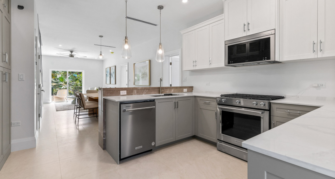 BRAND NEW GLORIA MAY VILLAS #3 (4 BED, 3.5 BATH VILLA) - Image 2
