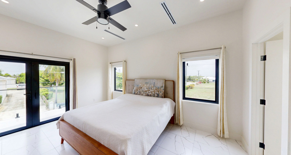 Brand New Luxury Villa - Image 10