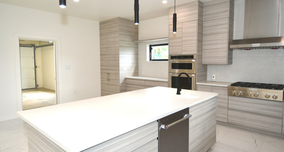 Brand New Luxury Villa - Image 8