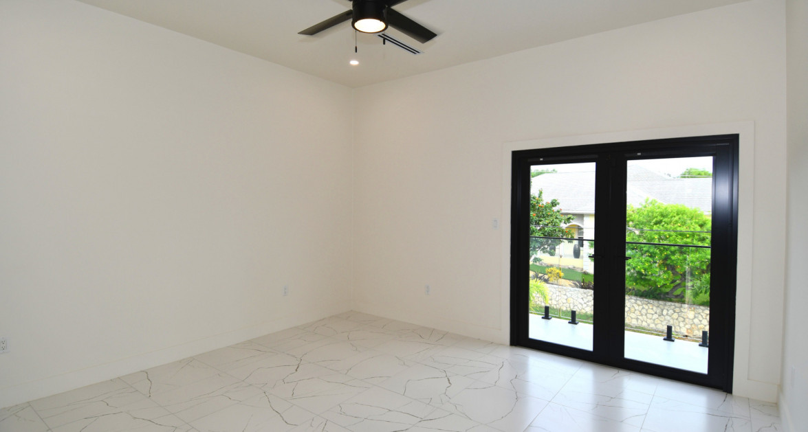 Brand New Luxury Villa - Image 15