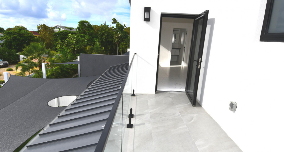 Brand New Luxury Villa - Image 24