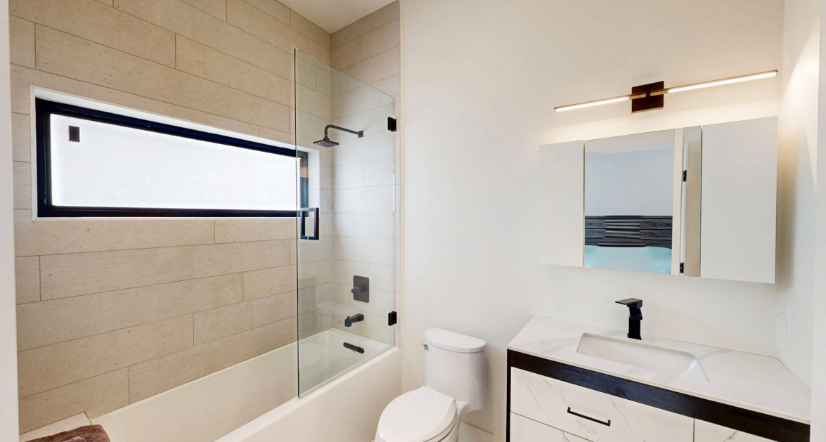 Brand New Luxury Villa - Image 15