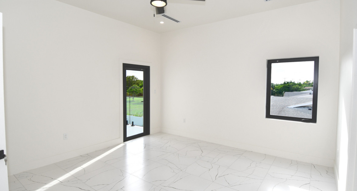 Brand New Luxury Villa - Image 20