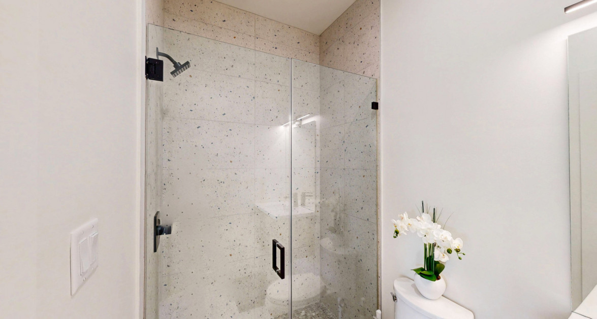 Brand New Luxury Villa - Image 18