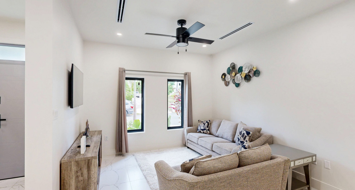 Brand New Luxury Villa - Image 8
