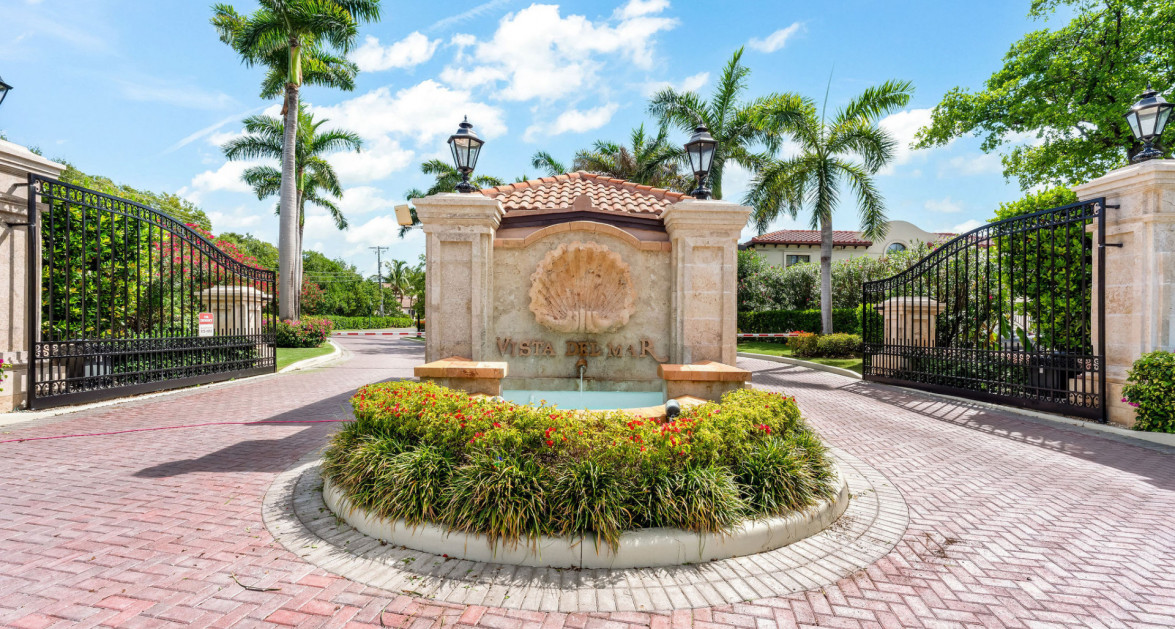 Brand New Vista Del Mar Home - Image 30