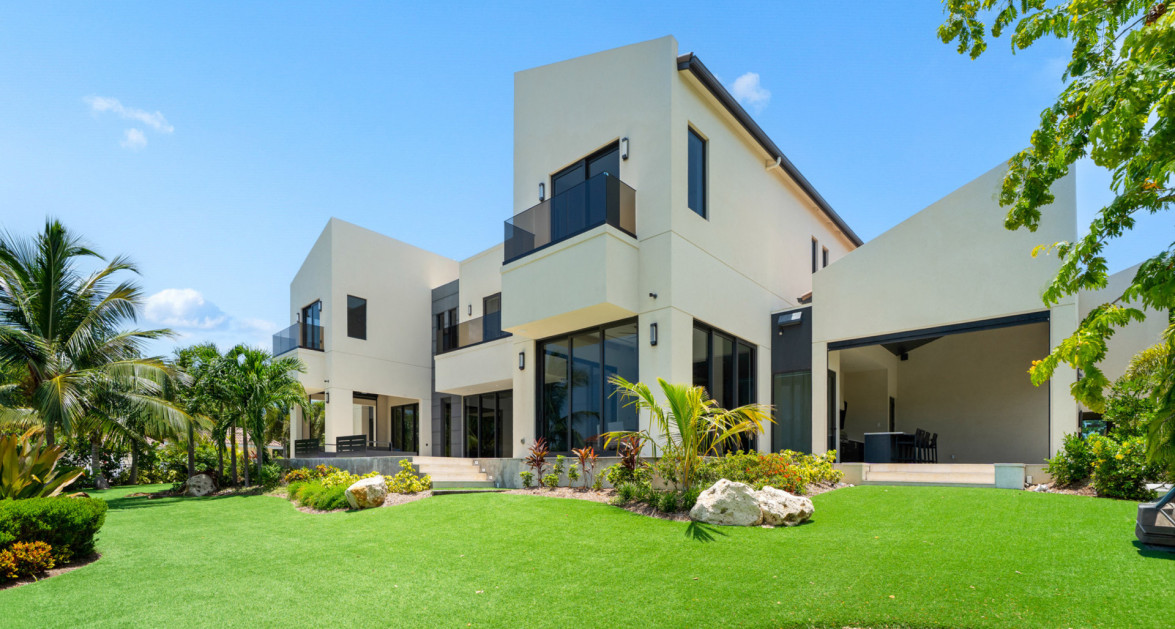 Brand New Vista Del Mar Home - Image 48
