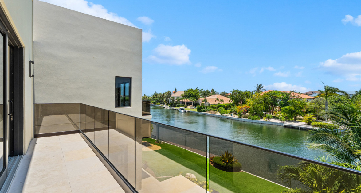 Brand New Vista Del Mar Home - Image 32