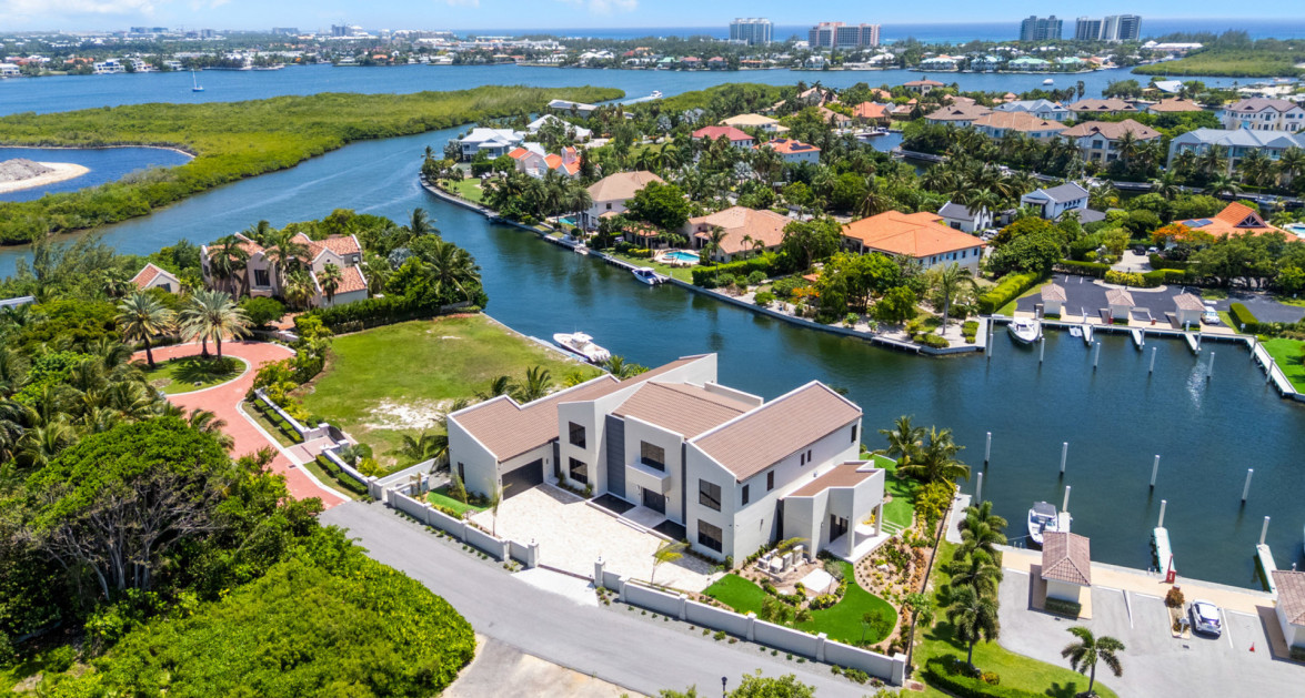 Brand New Vista Del Mar Home - Image 45