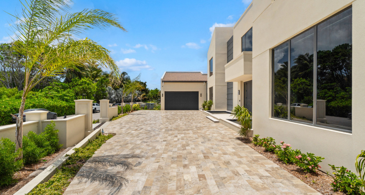 Brand New Vista Del Mar Home - Image 49