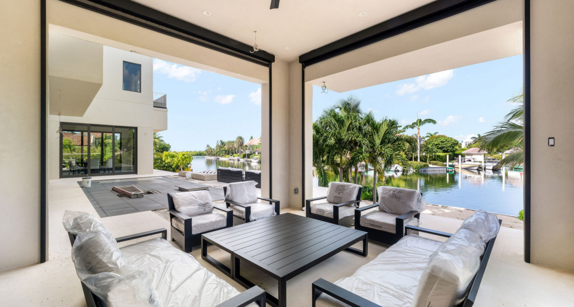 Brand New Vista Del Mar Home - Image 26