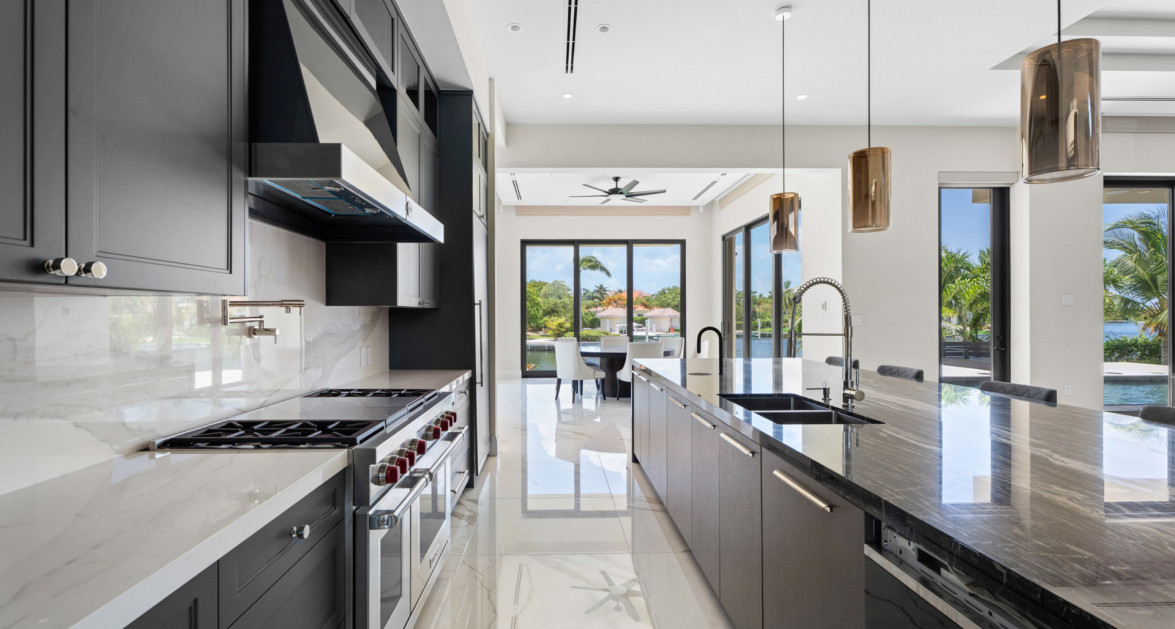 Brand New Vista Del Mar Home - Image 9