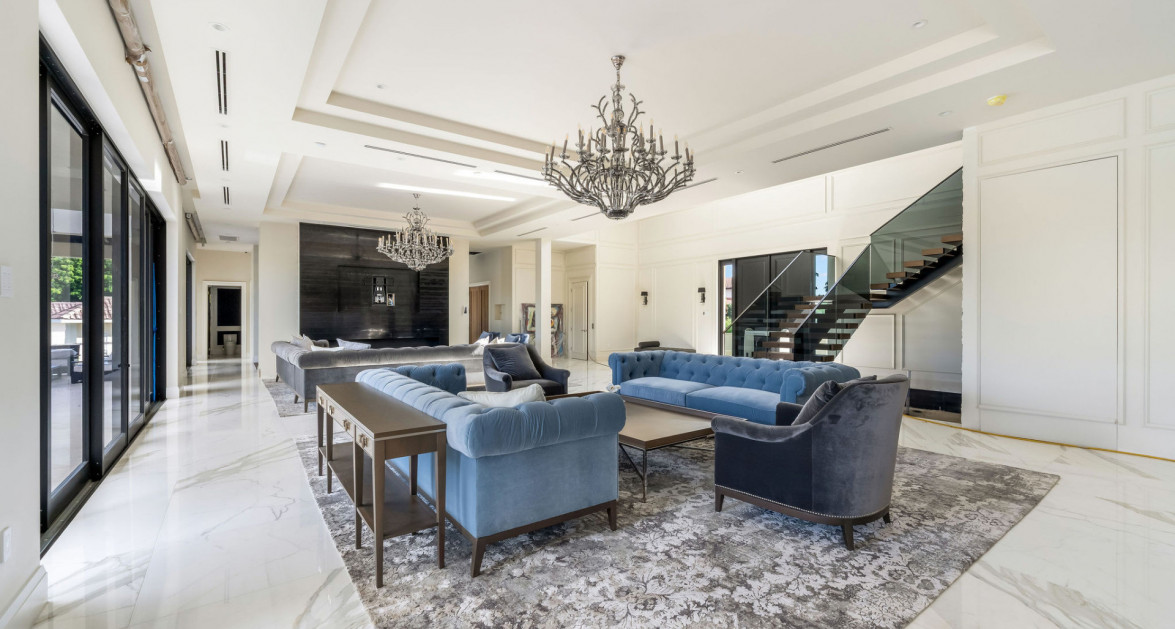 Brand New Vista Del Mar Home - Image 2