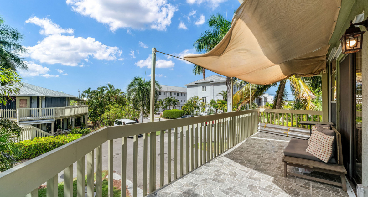 Breezy Pines Top Floor 2 Bed 2 Bath - Image 17