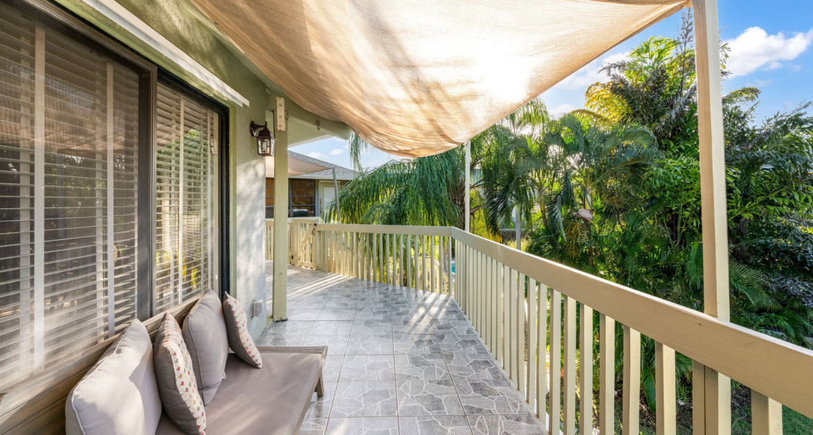 Breezy Pines Top Floor 2 Bed 2 Bath - Image 34