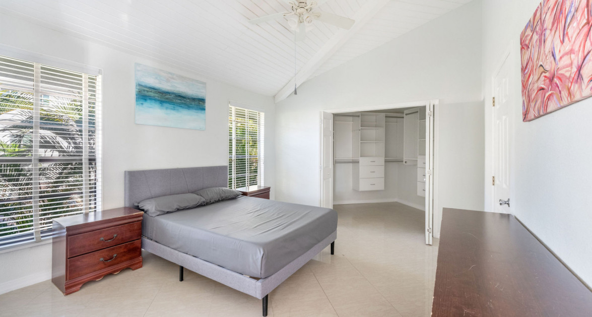 Breezy Pines Top Floor 2 Bed 2 Bath - Image 29