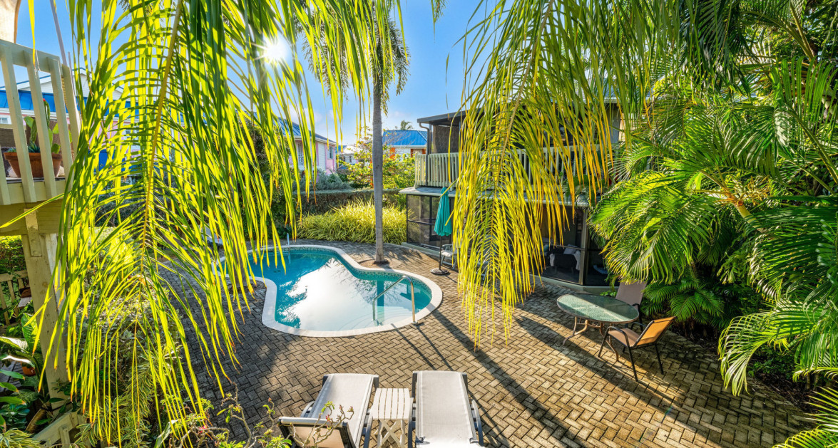 Breezy Pines Top Floor 2 Bed 2 Bath - Image 35