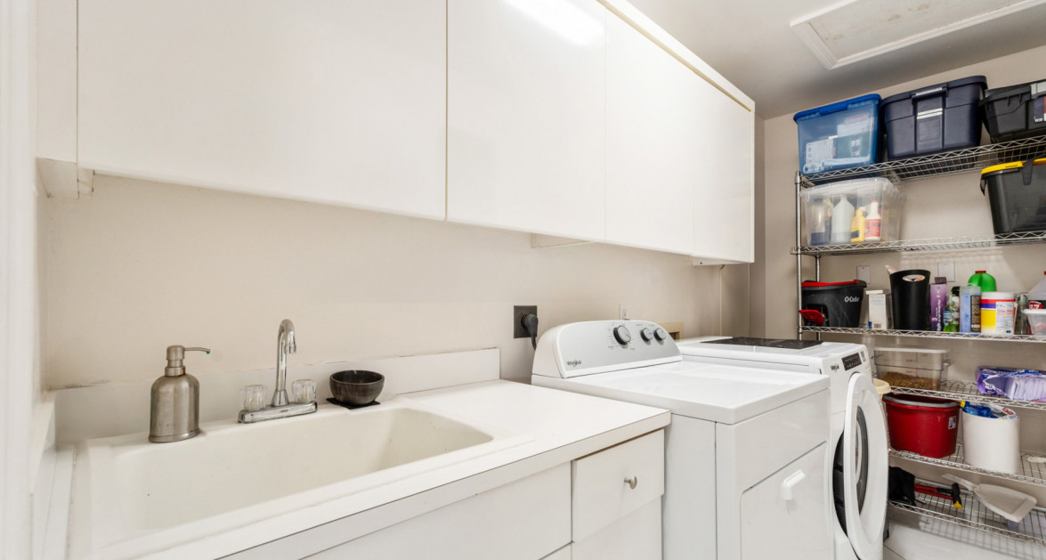 Britannia #630 | Seven Mile Corridor - Spacious Canal Front Living - Image 5